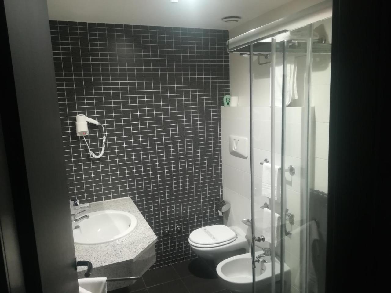 Hotel Gardenia Cermenate エクステリア 写真